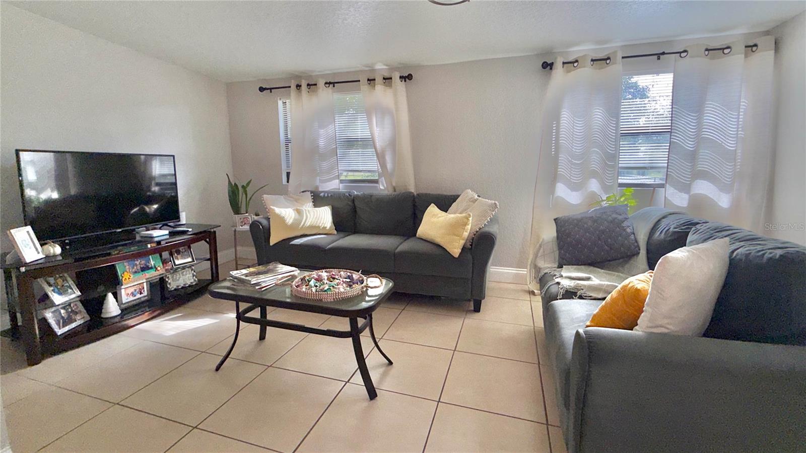 TROPICAL PARK UNIT 4 - Residential