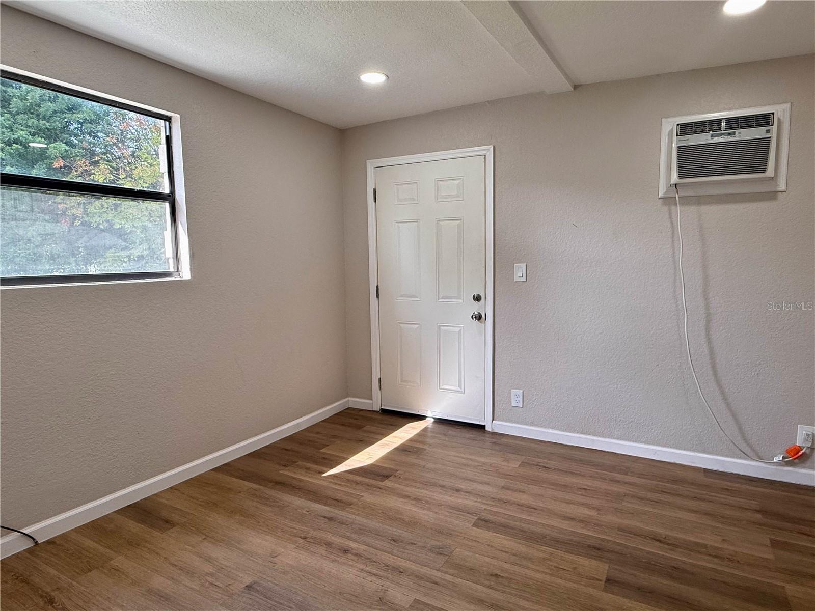 TROPICAL PARK UNIT 4 - Residential