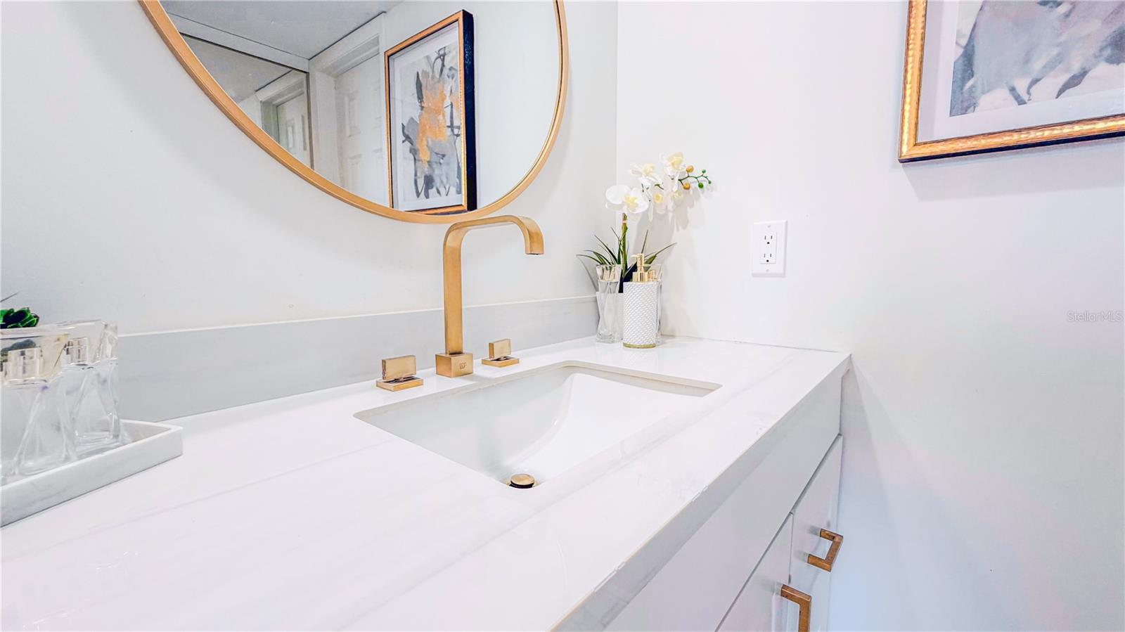 WHITEHALL CONDO 01-14 - Residential