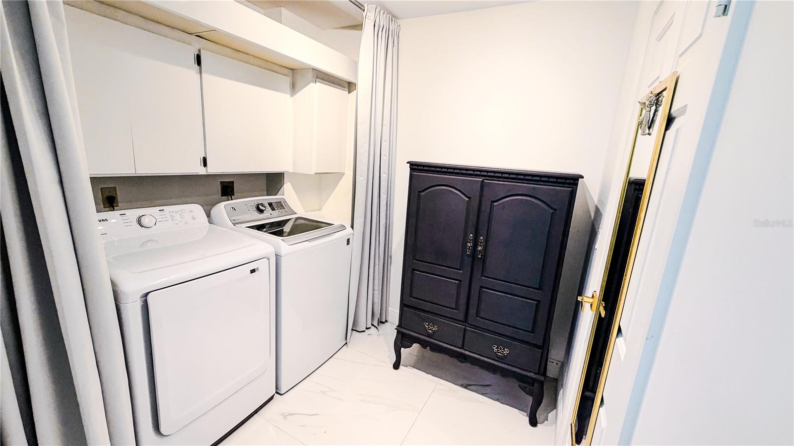 WHITEHALL CONDO 01-14 - Residential