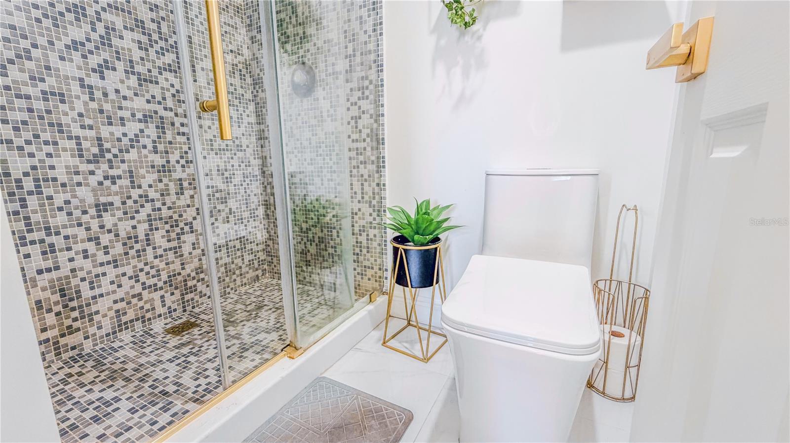 WHITEHALL CONDO 01-14 - Residential