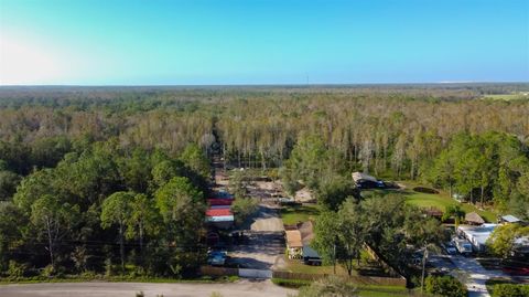 A home in LAKELAND