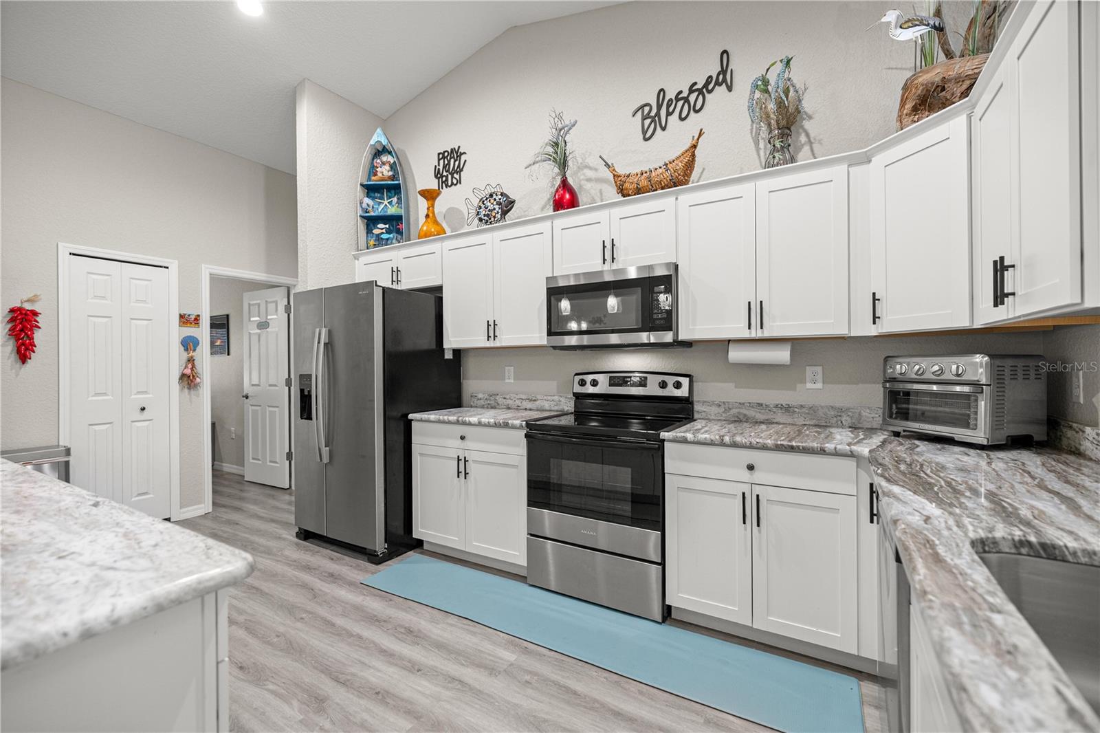 RAINBOW SPGS COUNTRY CLUB ESTATE - Residential