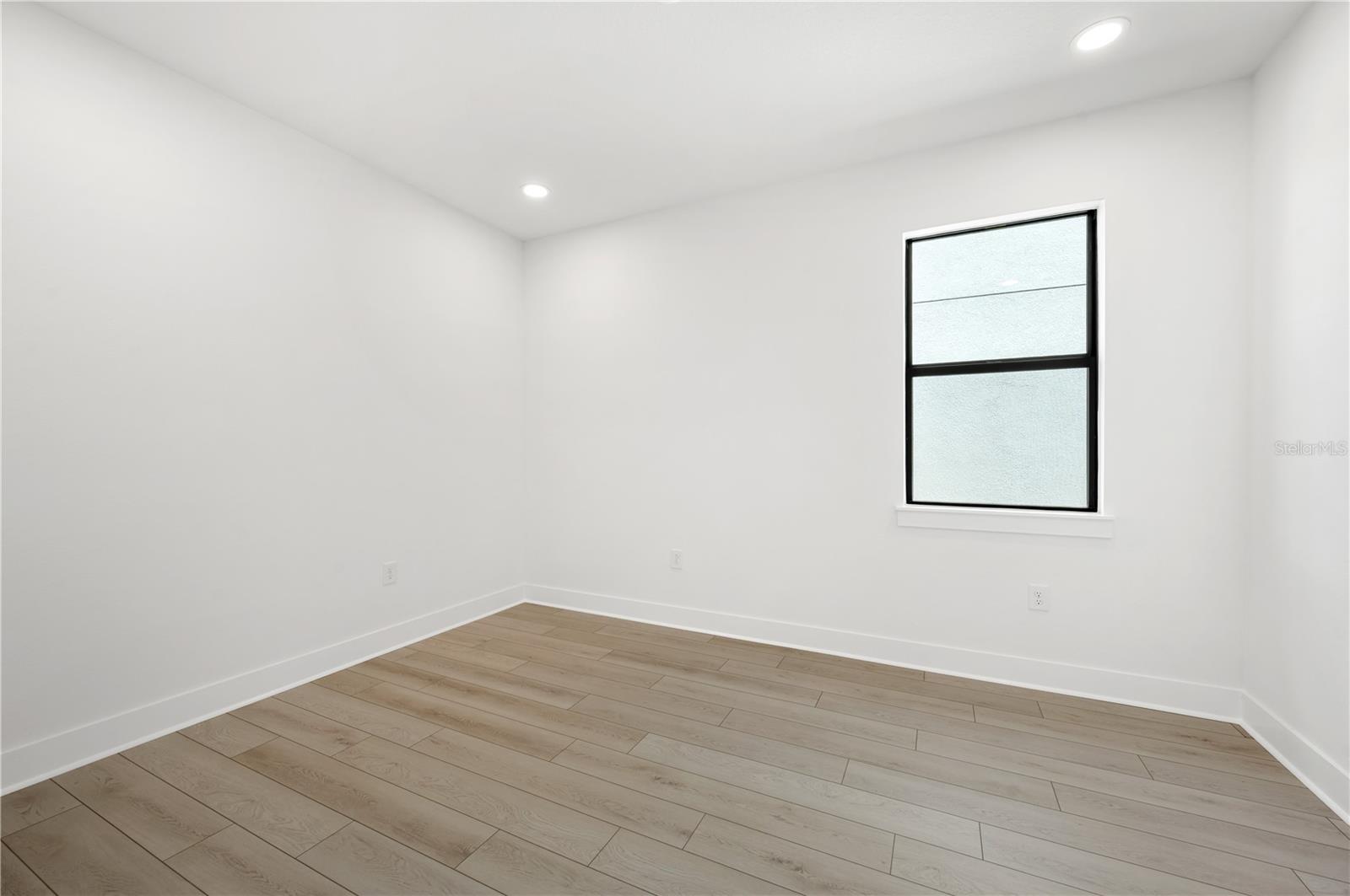 SOLSTICE AT WELLEN PARK - Residential