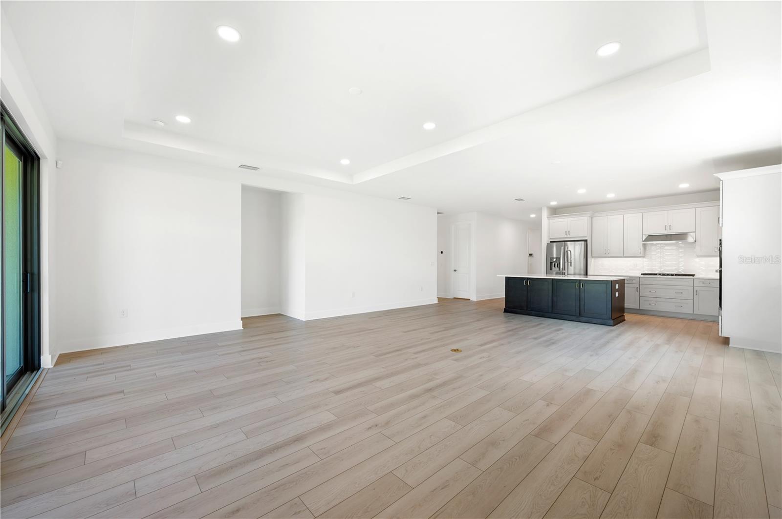 SOLSTICE AT WELLEN PARK - Residential