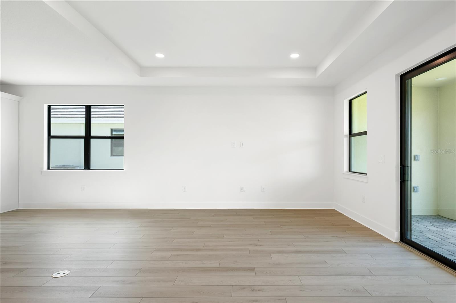 SOLSTICE AT WELLEN PARK - Residential