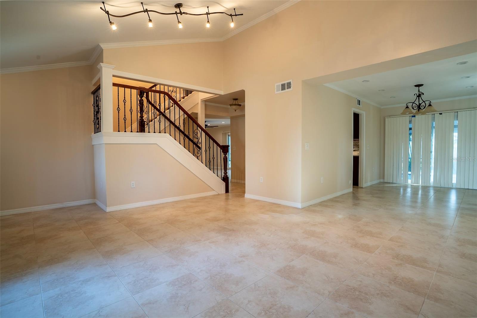 WHITFIELD ESTATES BLKS 14-23 & 26 - Residential