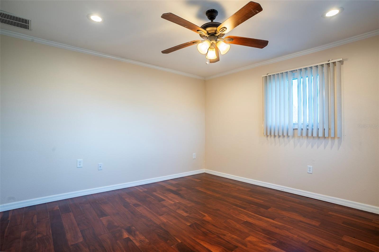 WHITFIELD ESTATES BLKS 14-23 & 26 - Residential