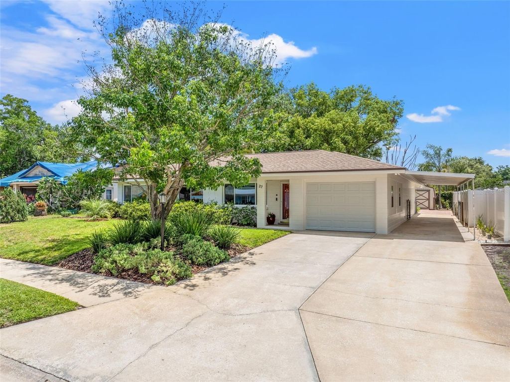 Photo of 27 Columbine Trail, Debary, FL 32713 (MLS # O6408891)
