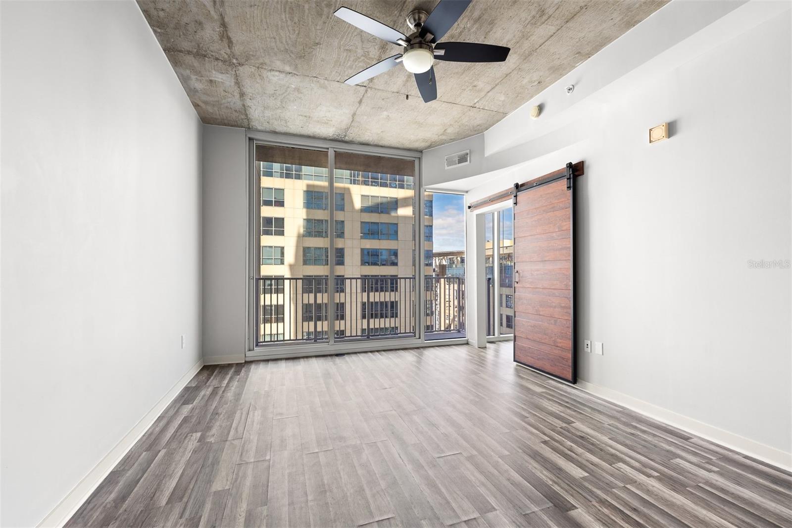 SOLAIRE/PLAZA CONDO - Residential