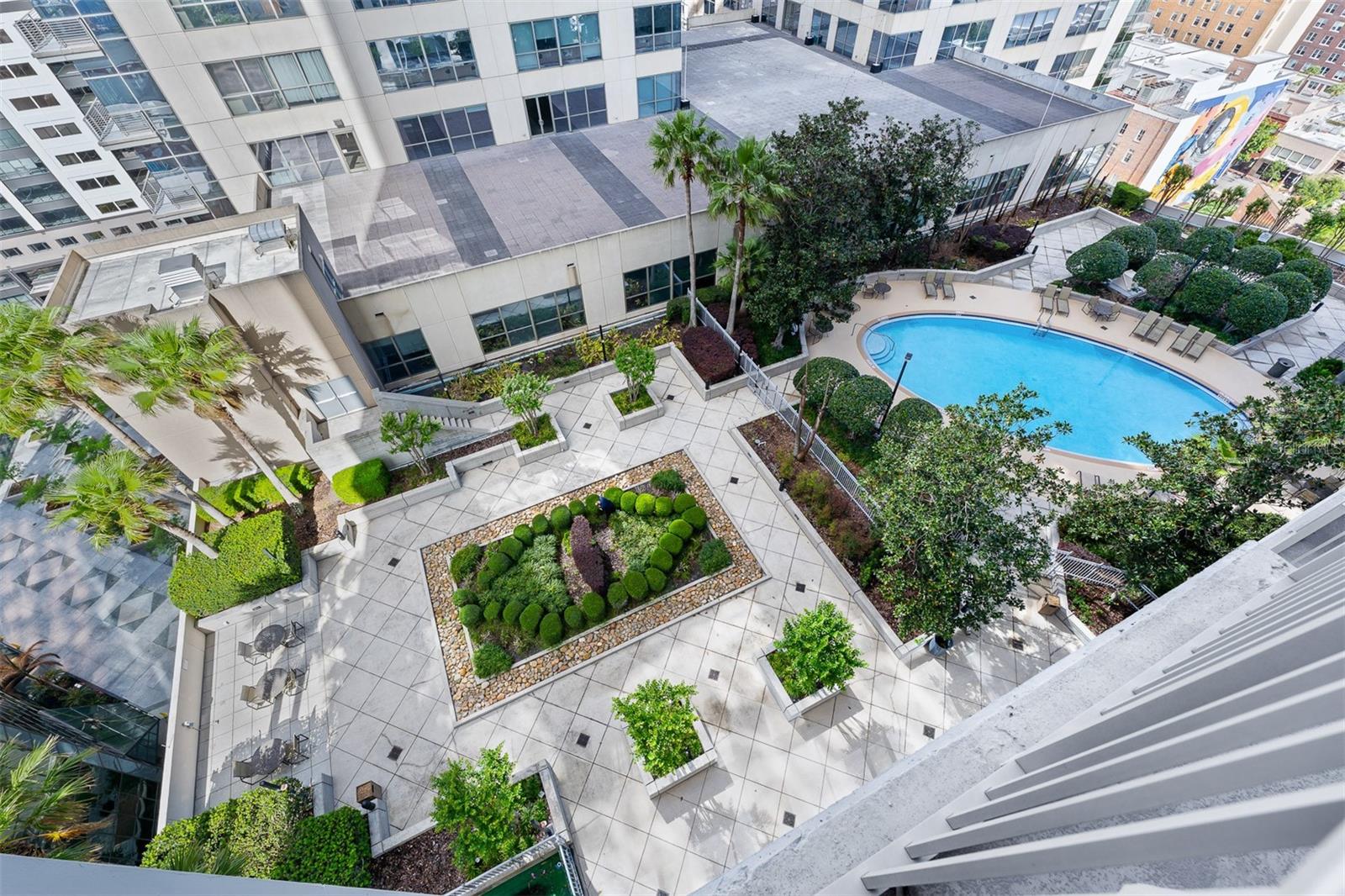 SOLAIRE/PLAZA CONDO - Residential