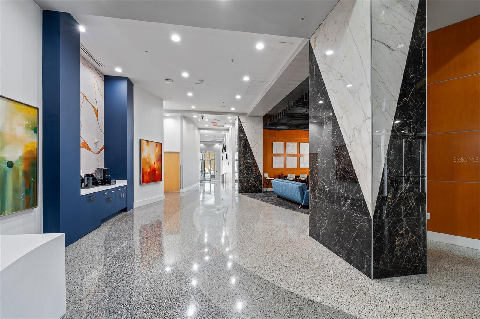 SOLAIRE/PLAZA CONDO - Residential