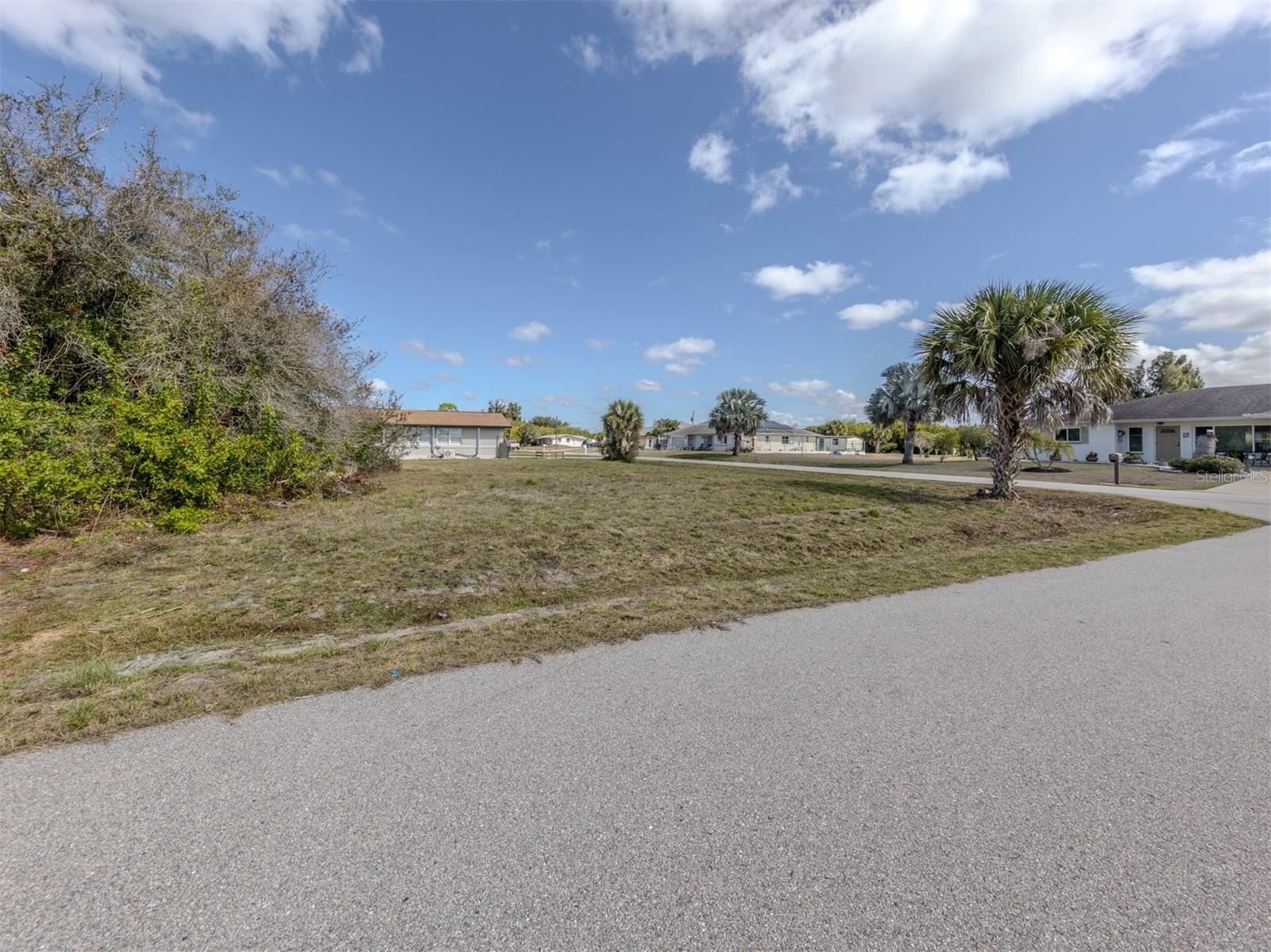 WARM MINERAL SPGS - Land