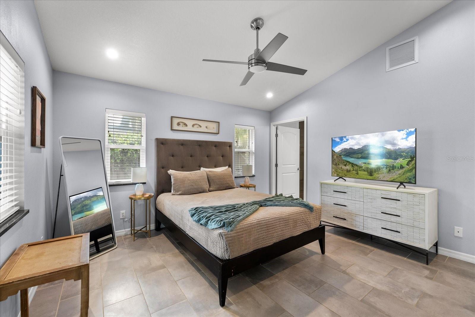 SYLVAN SHORES - Residential