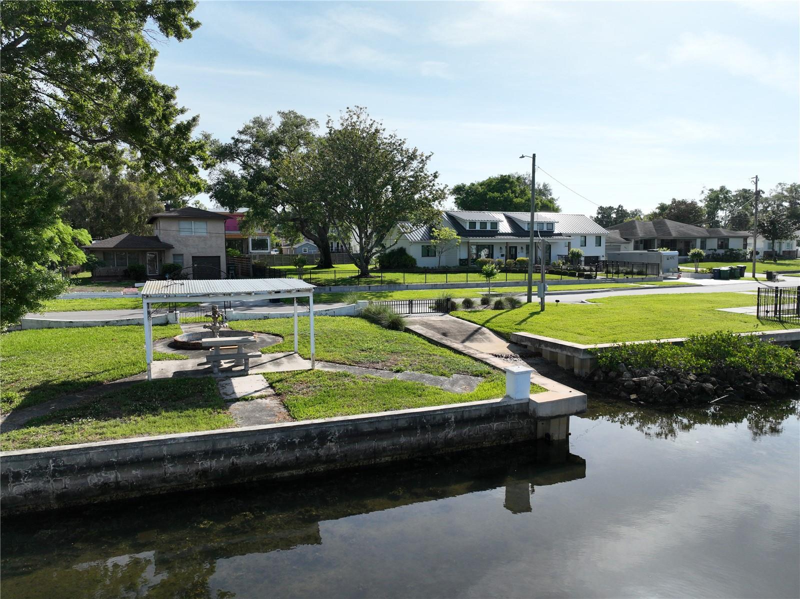 RIDGEWOOD PARK - Land