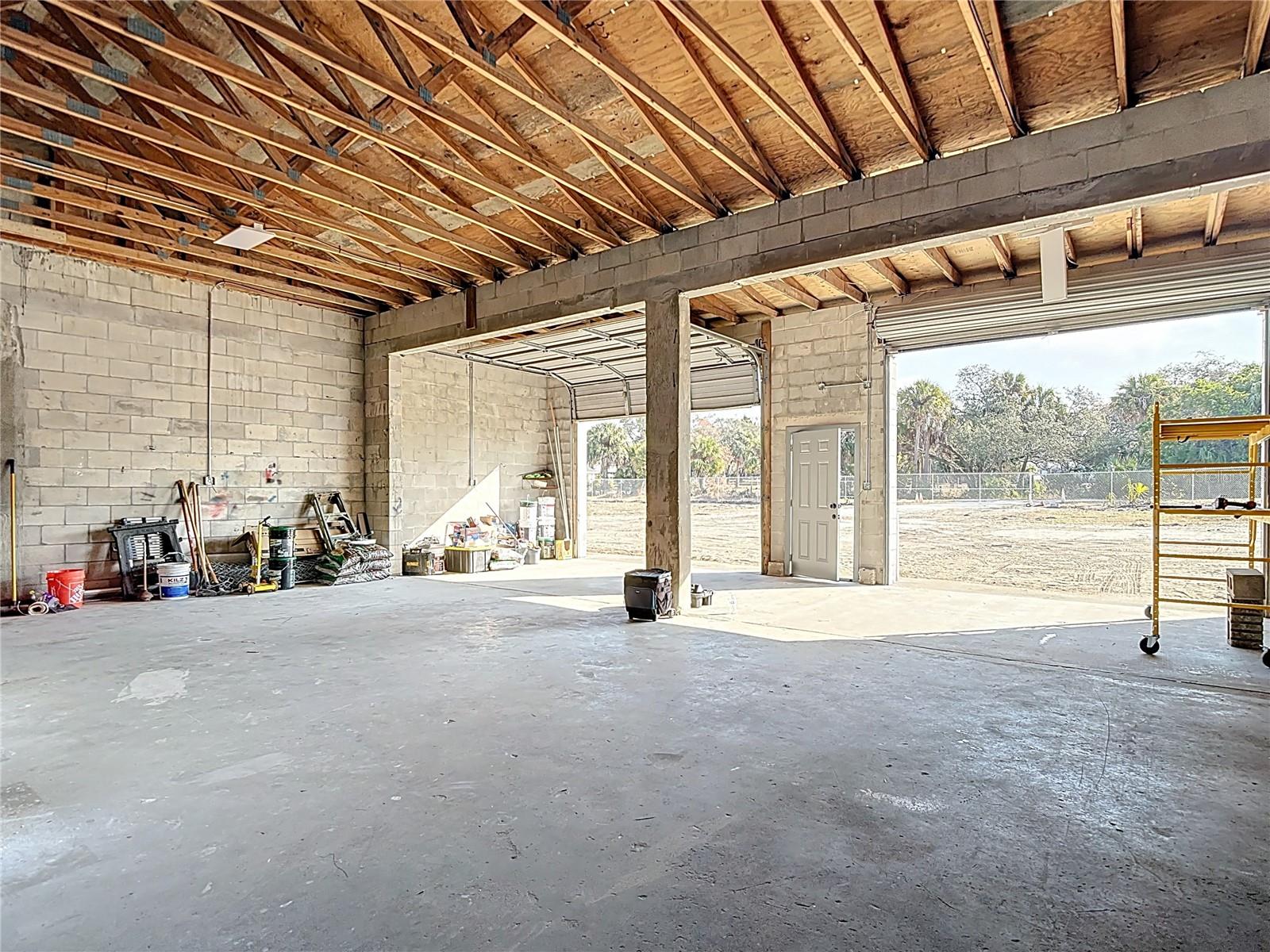 GULF COAST ACRES - Commercial Lease