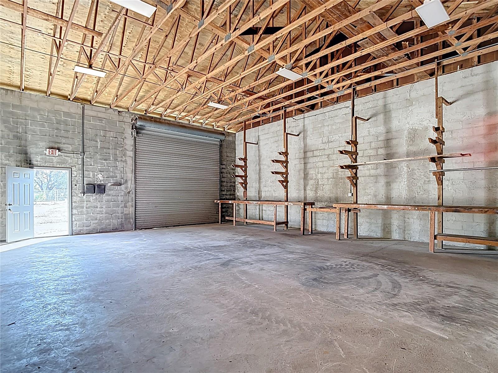 GULF COAST ACRES - Commercial Lease