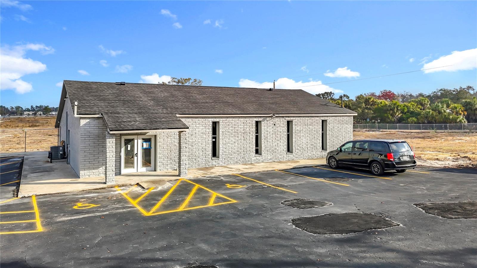 GULF COAST ACRES - Commercial Lease