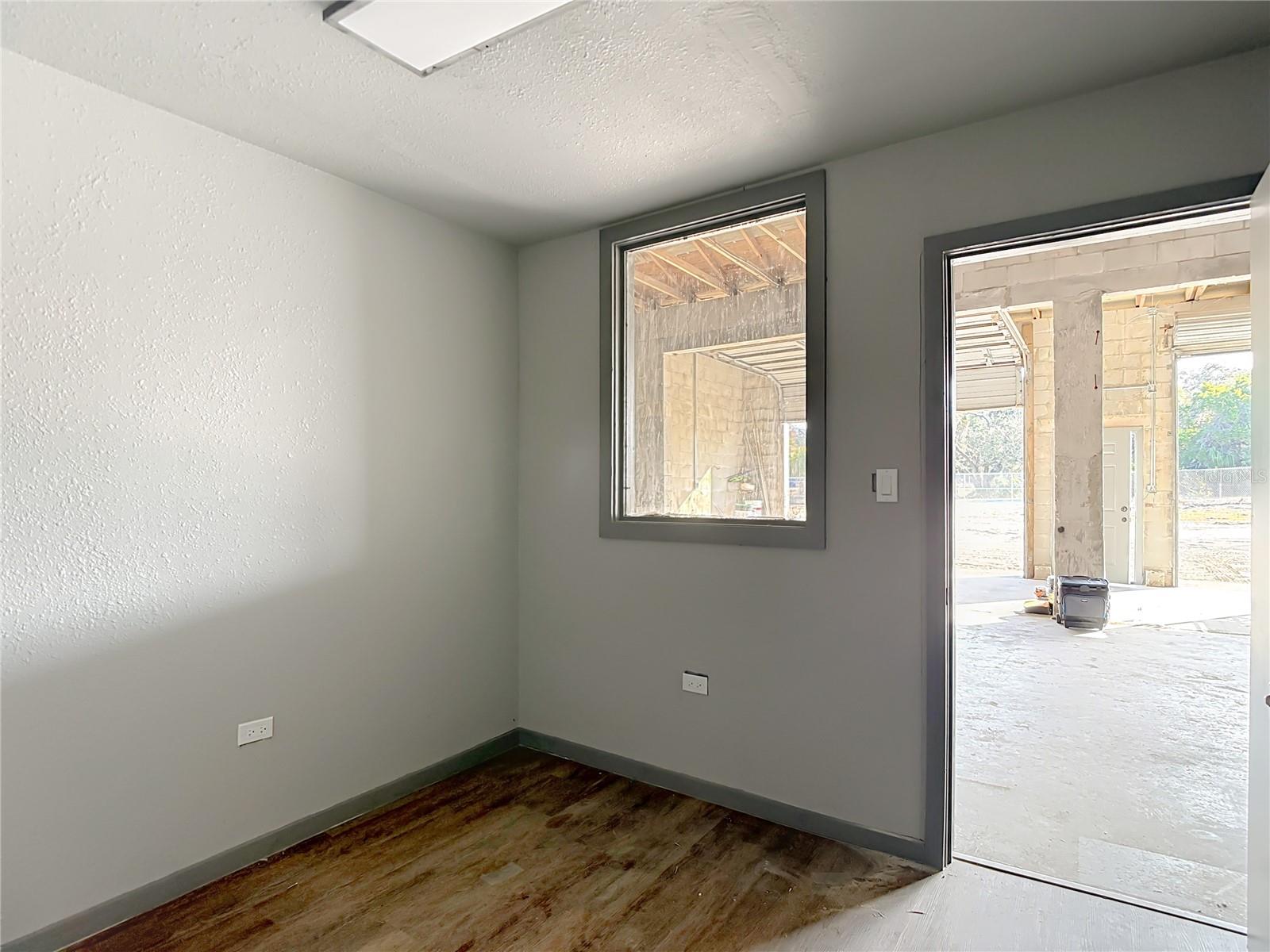 GULF COAST ACRES - Commercial Lease