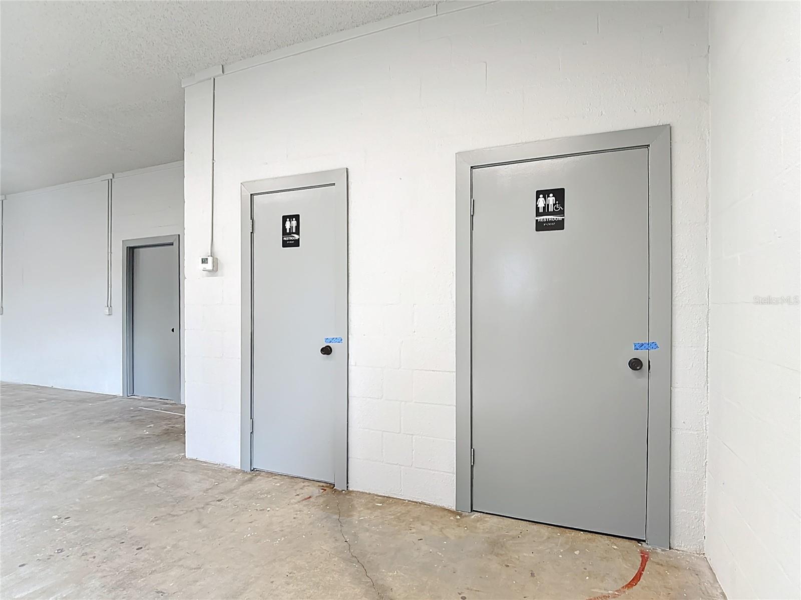 GULF COAST ACRES - Commercial Lease