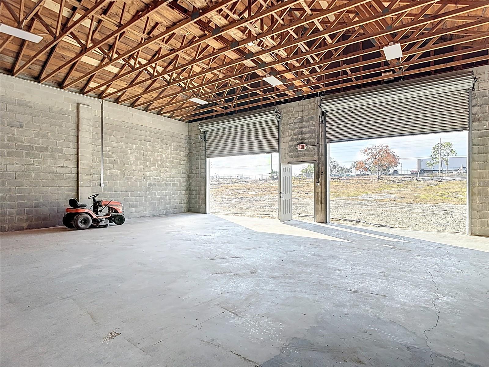 GULF COAST ACRES - Commercial Lease