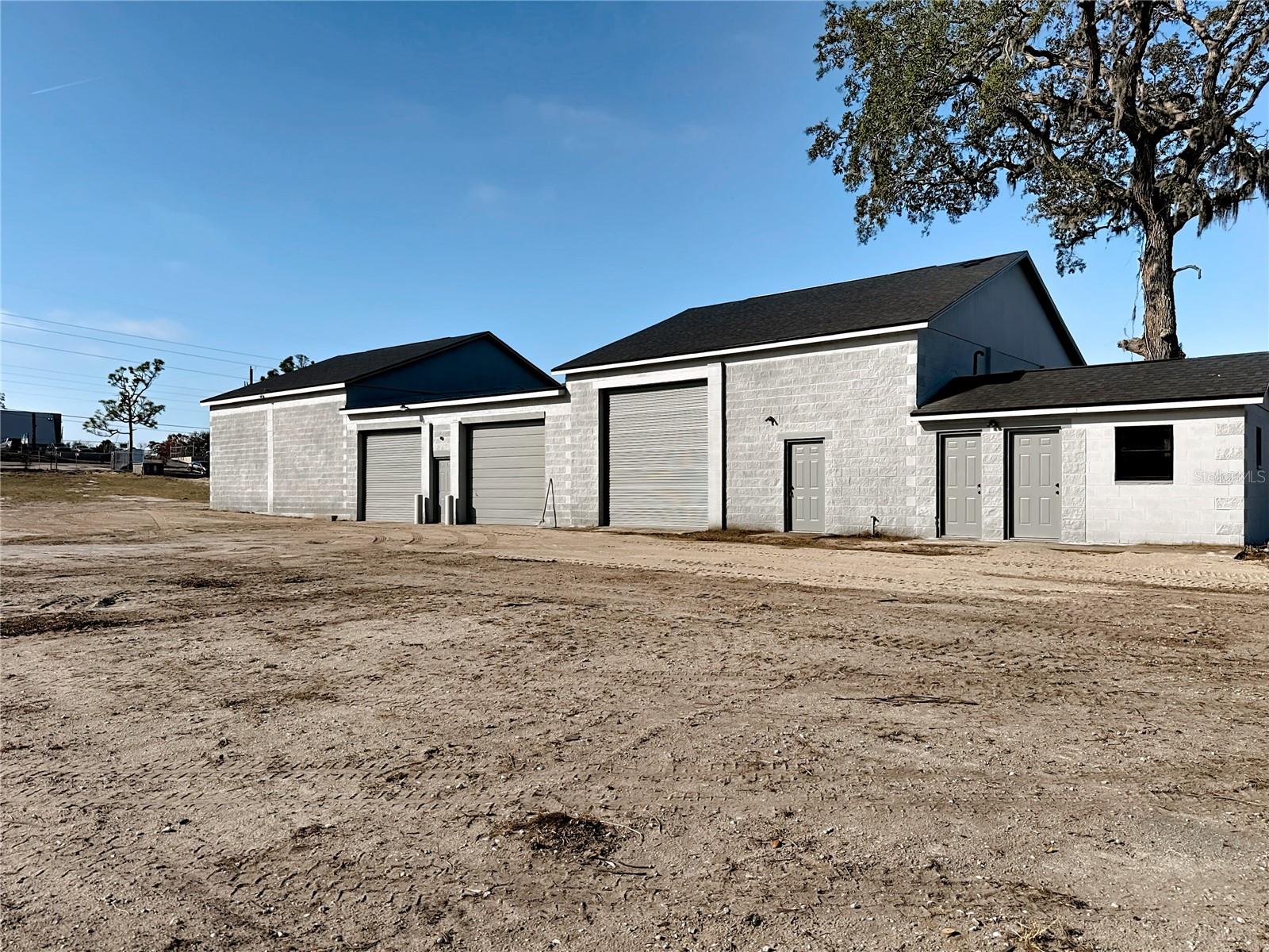 GULF COAST ACRES - Commercial Lease