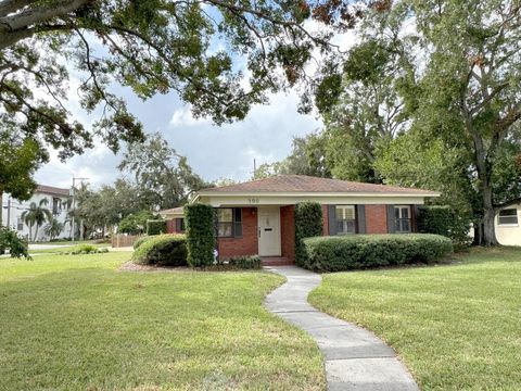 A home in TAMPA