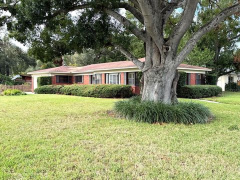 A home in TAMPA