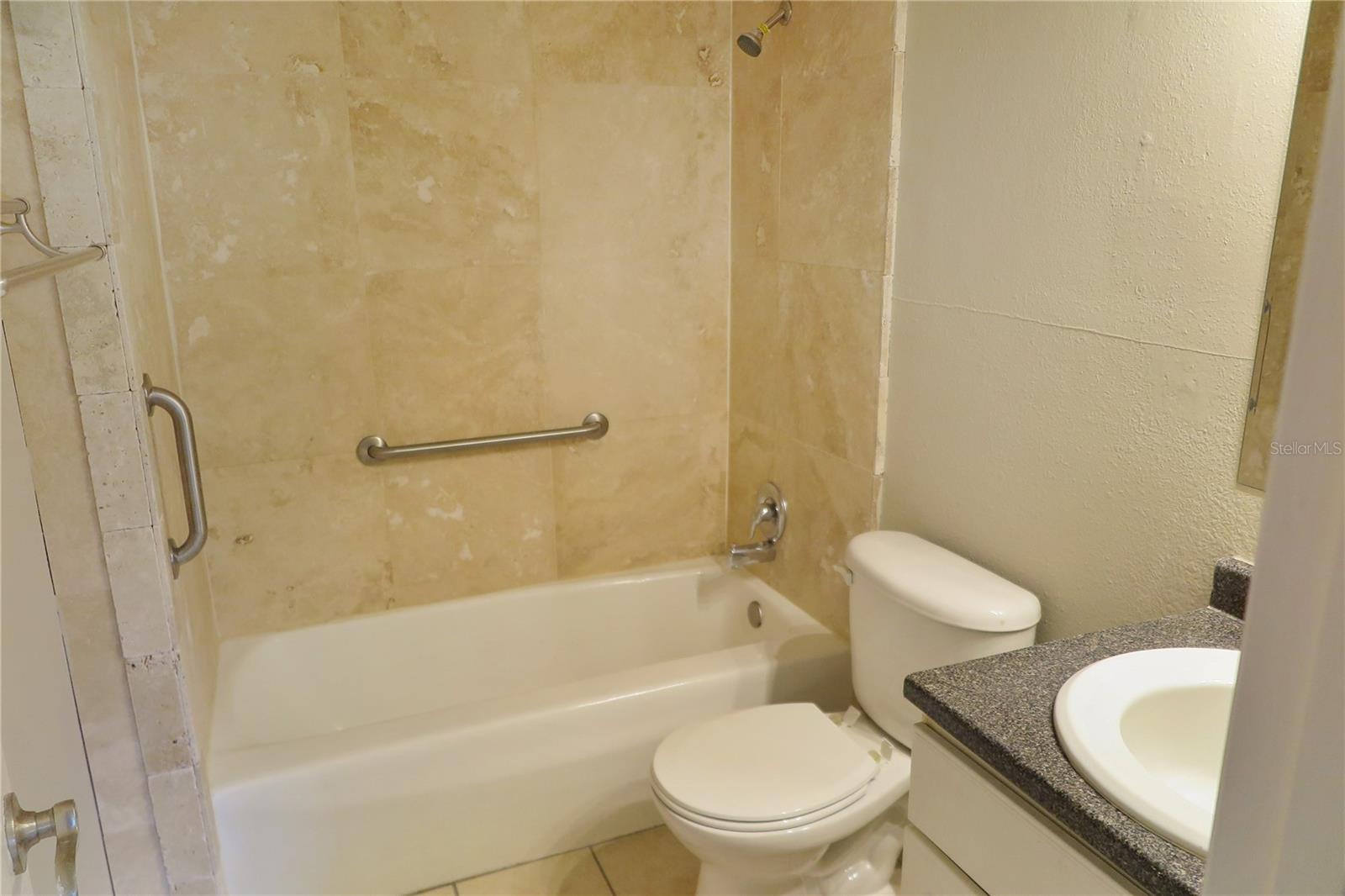 HAWTHORNE RESERVE - Residential