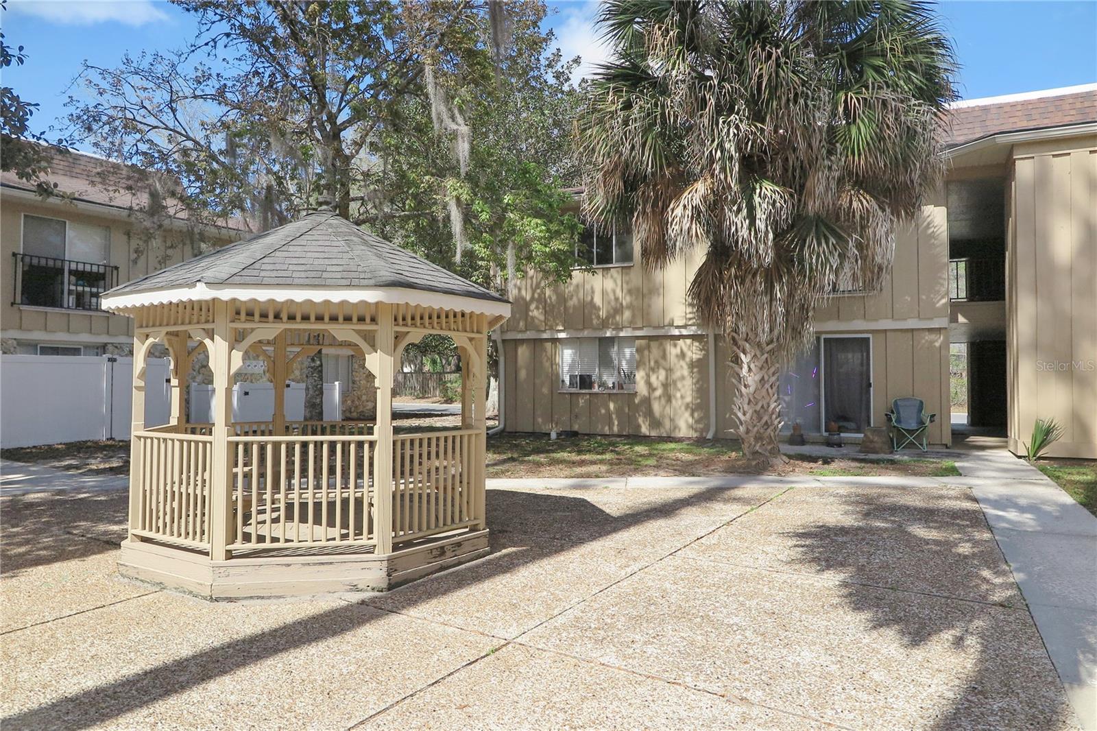 HAWTHORNE RESERVE - Residential