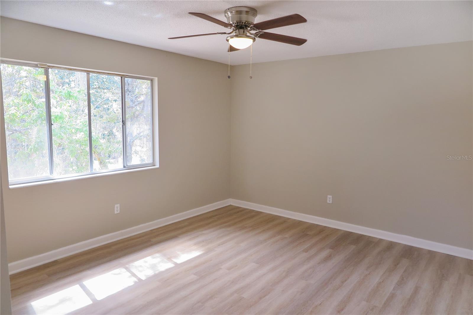 HAWTHORNE RESERVE - Residential