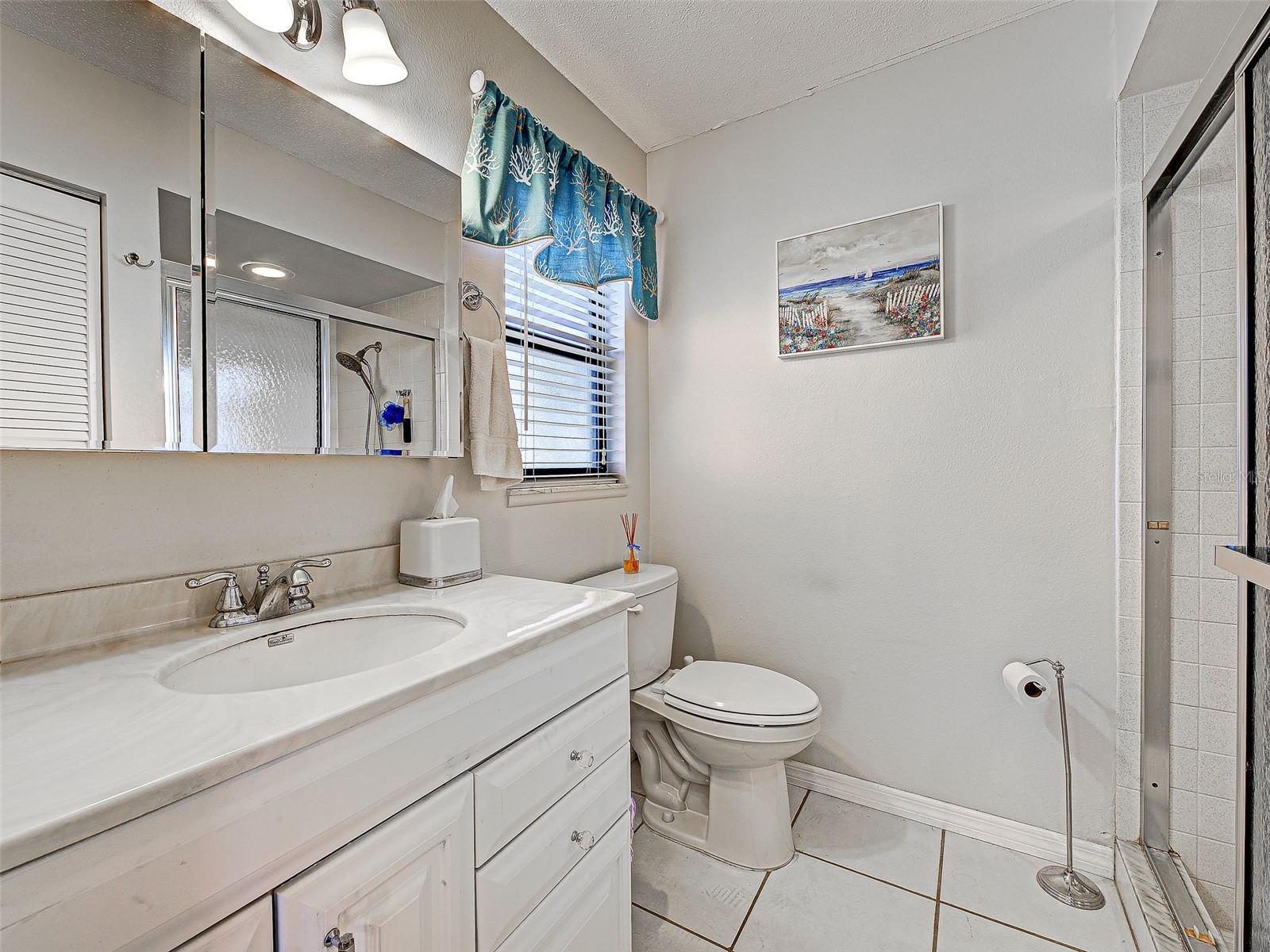 VIVIENDA WEST - Residential