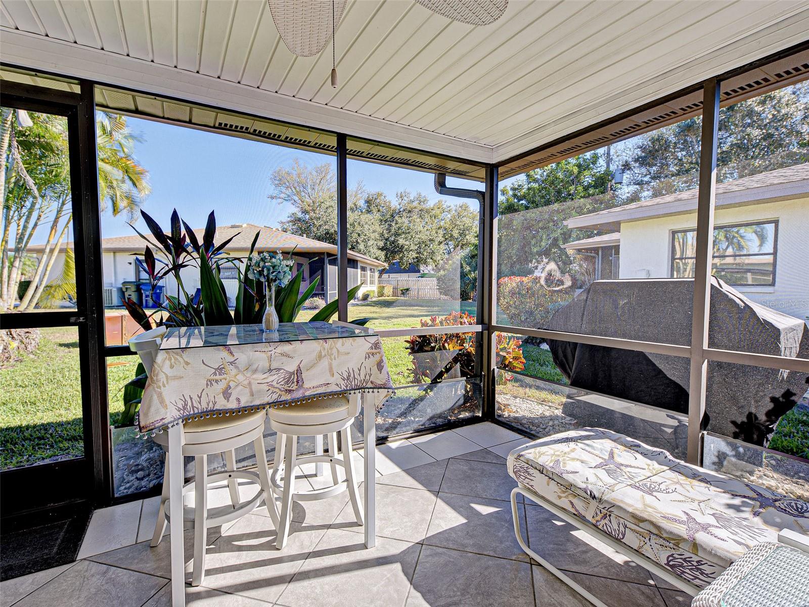 VIVIENDA WEST - Residential