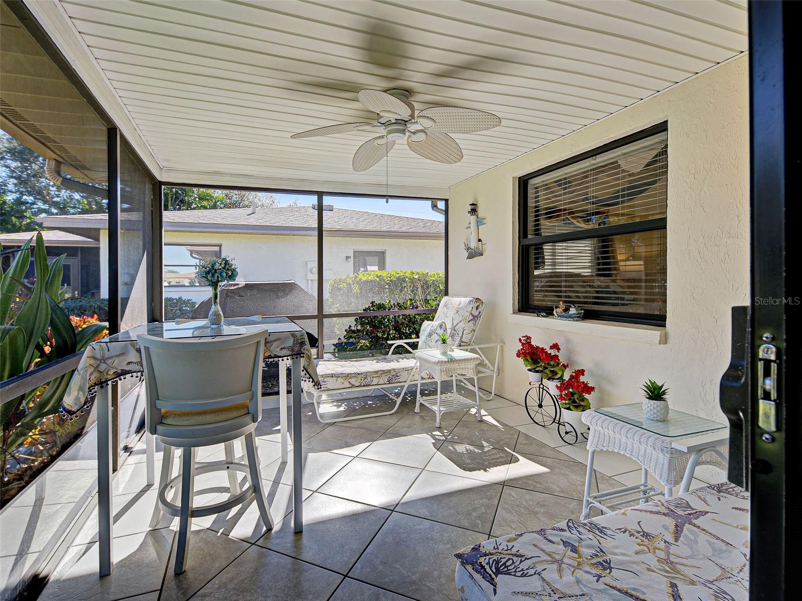 VIVIENDA WEST - Residential