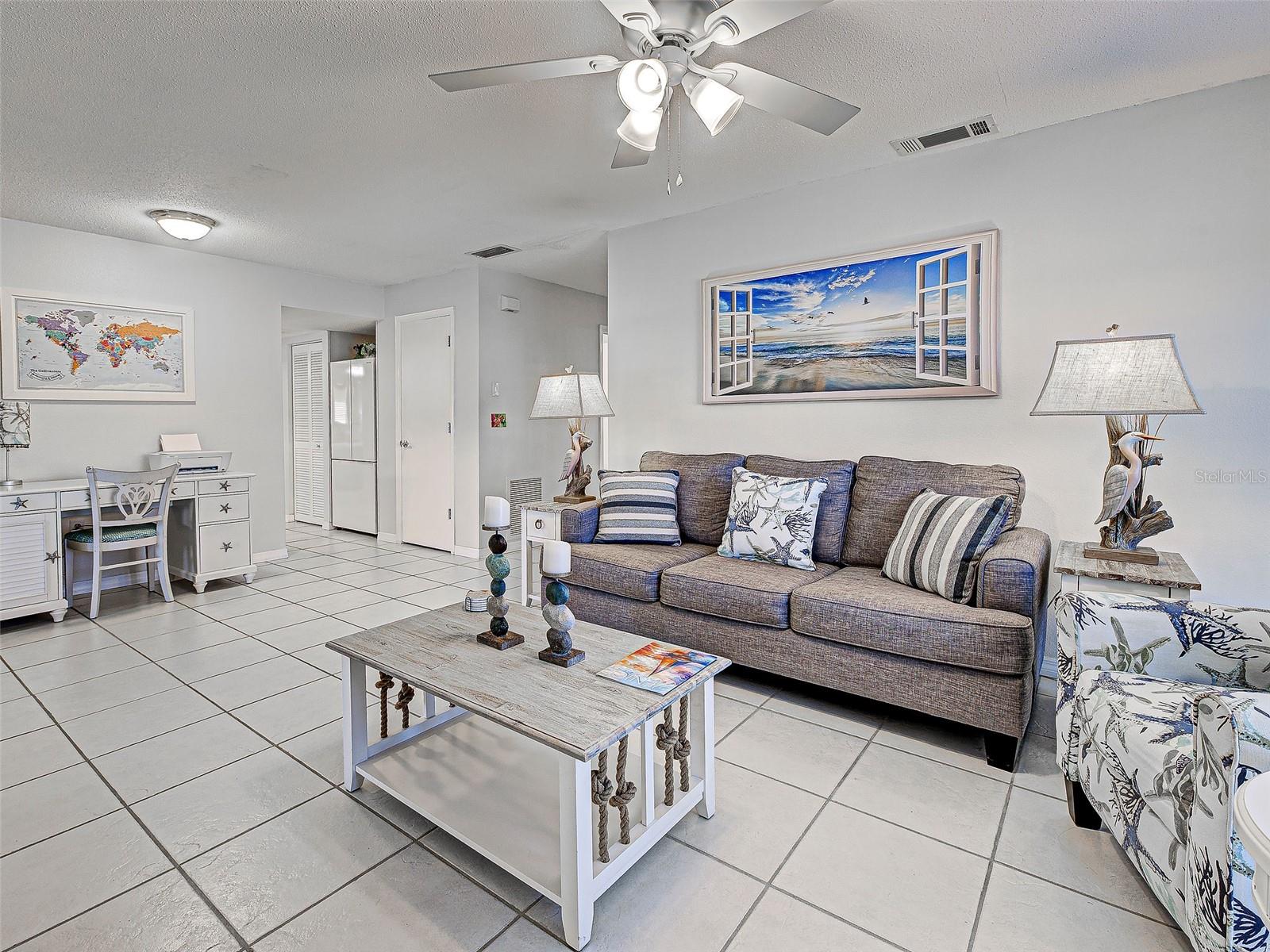 VIVIENDA WEST - Residential