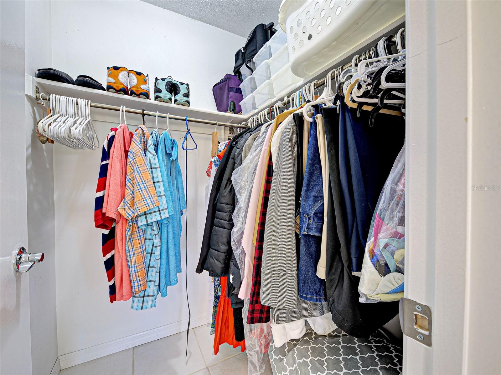 VIVIENDA WEST - Residential