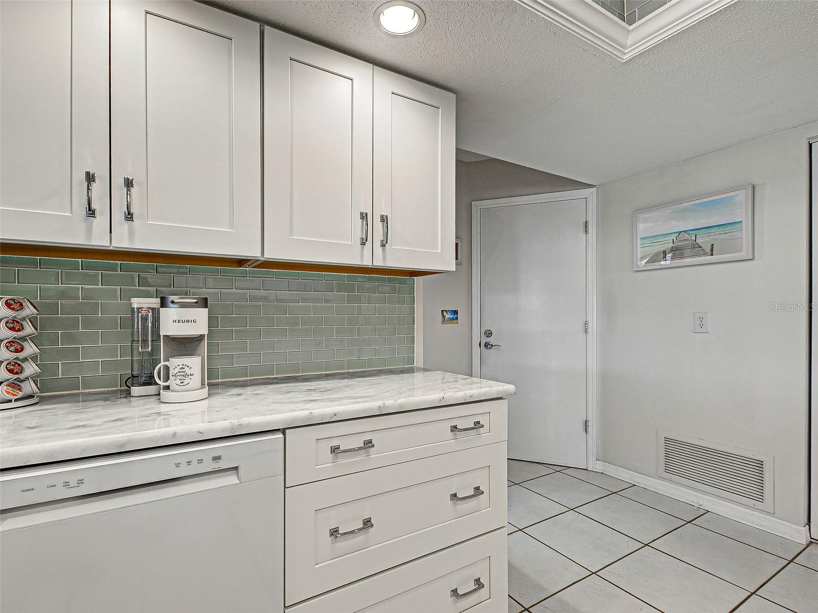 VIVIENDA WEST - Residential