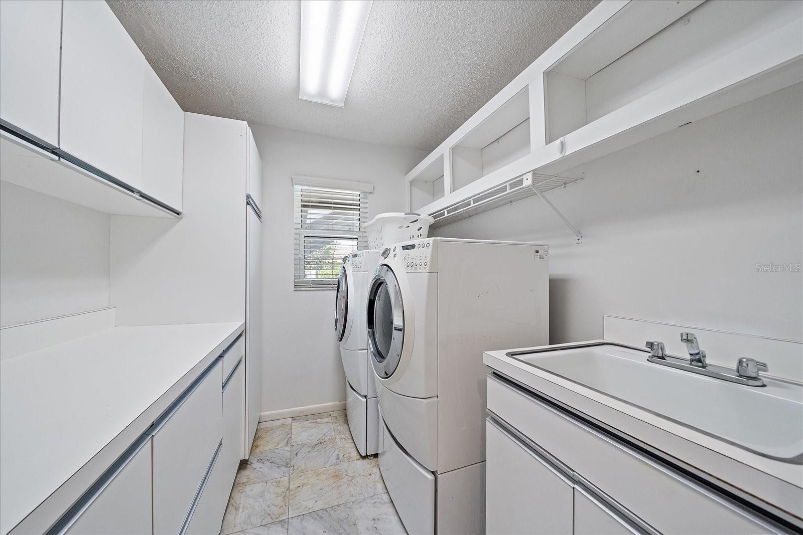 COUNTRY CLUB OF SARASOTA THE - Residential