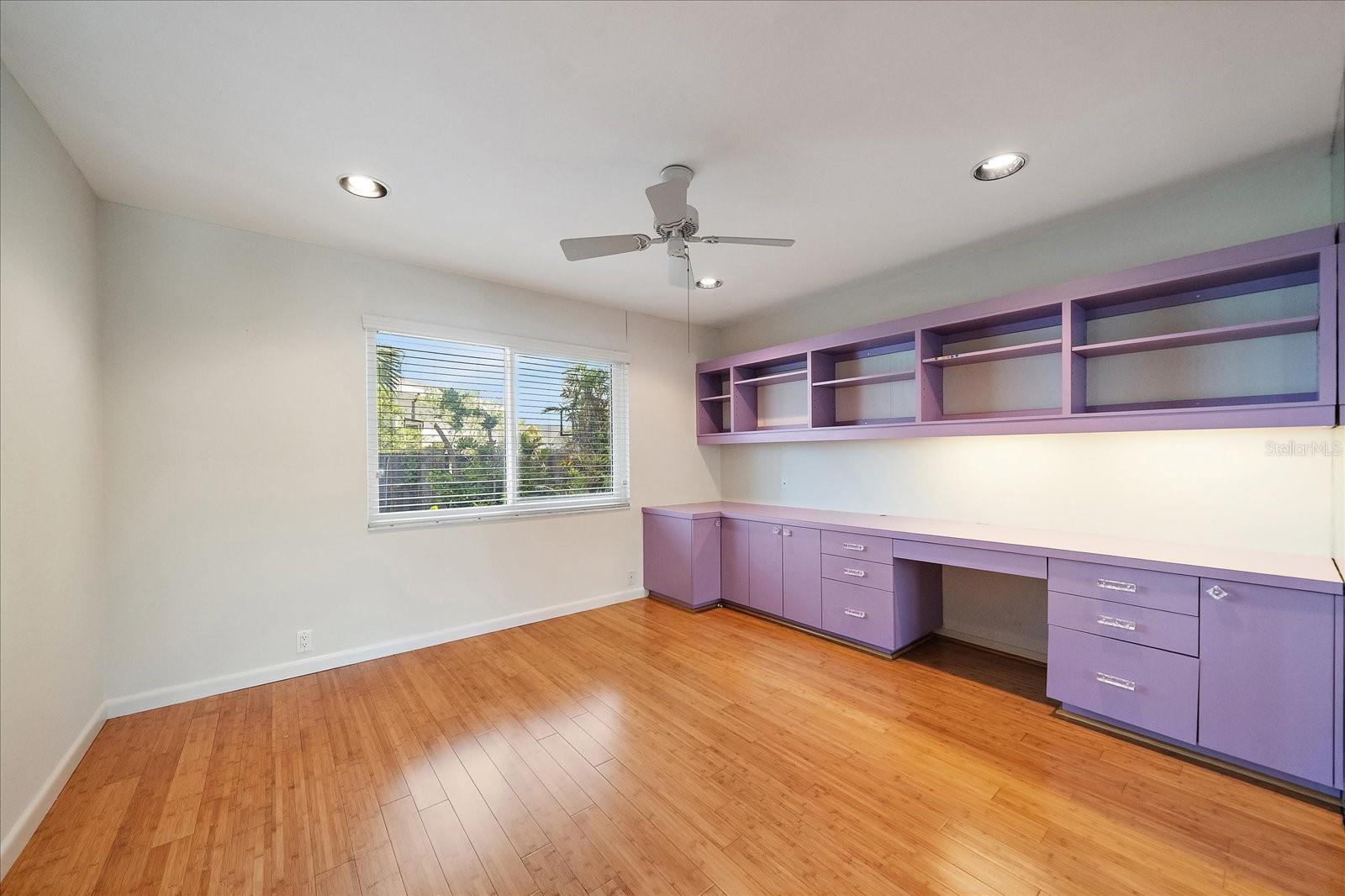 COUNTRY CLUB OF SARASOTA THE - Residential