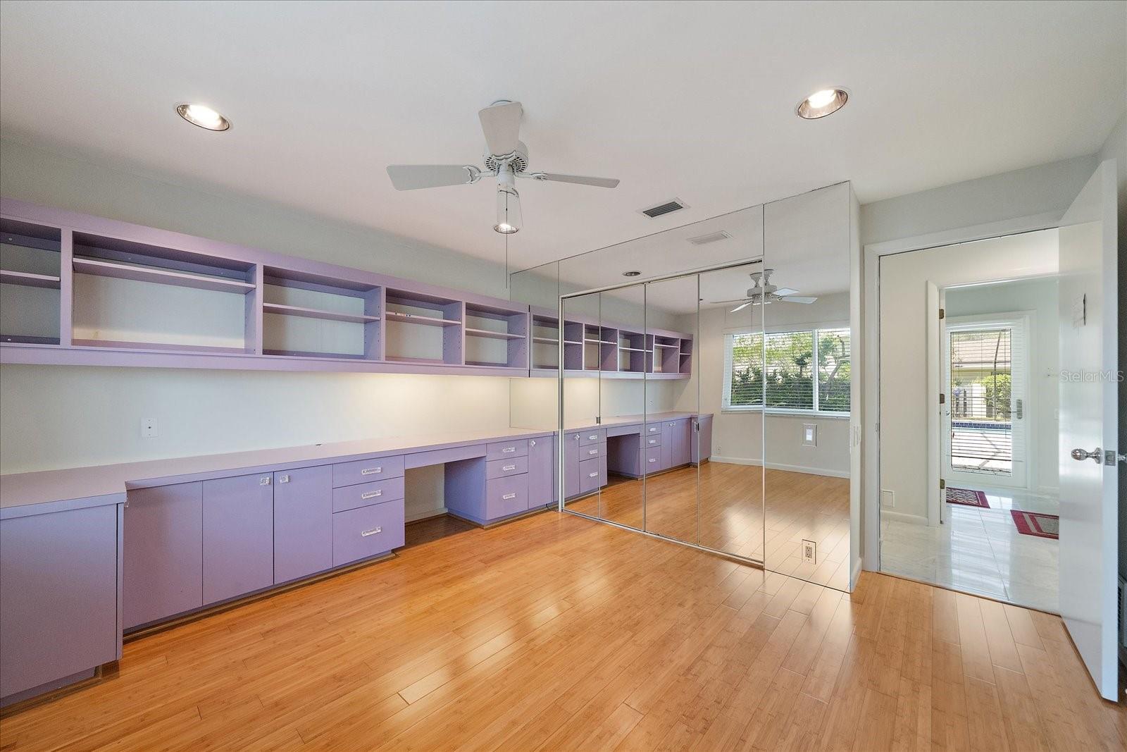 COUNTRY CLUB OF SARASOTA THE - Residential