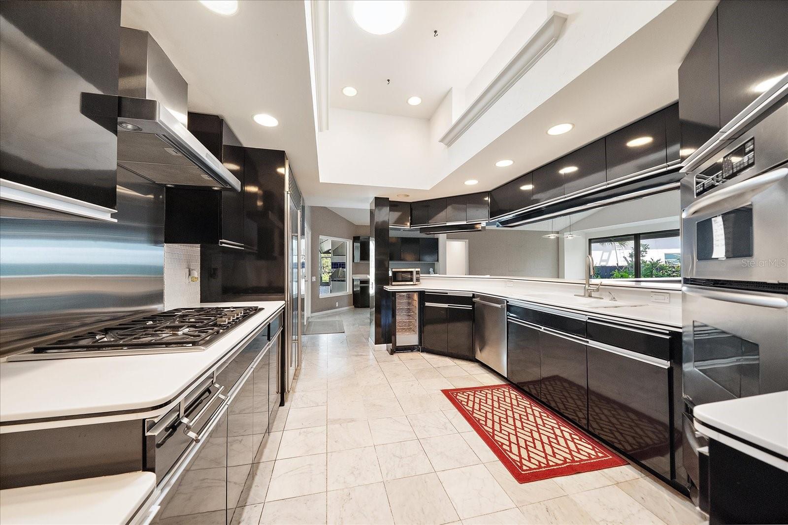 COUNTRY CLUB OF SARASOTA THE - Residential