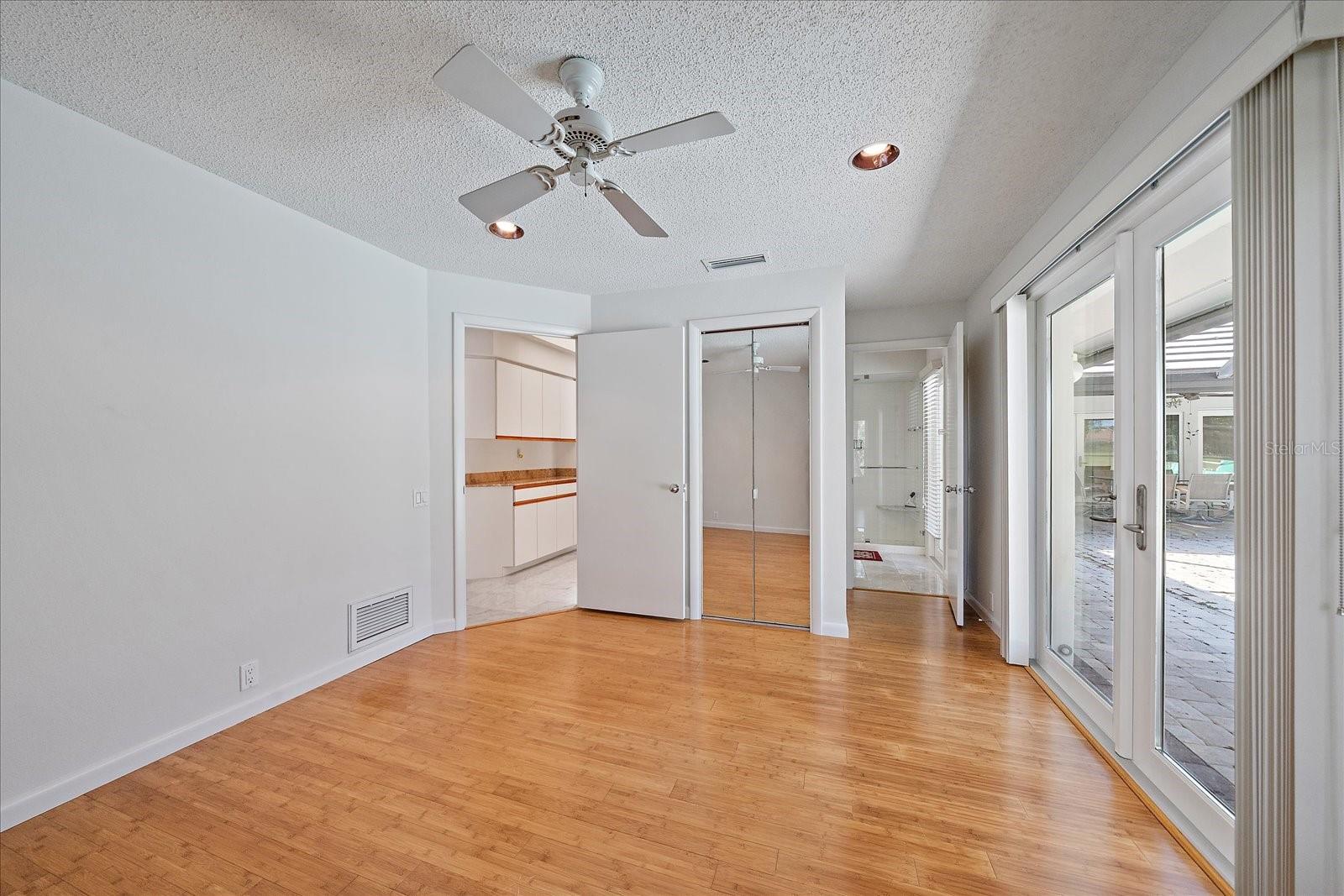 COUNTRY CLUB OF SARASOTA THE - Residential