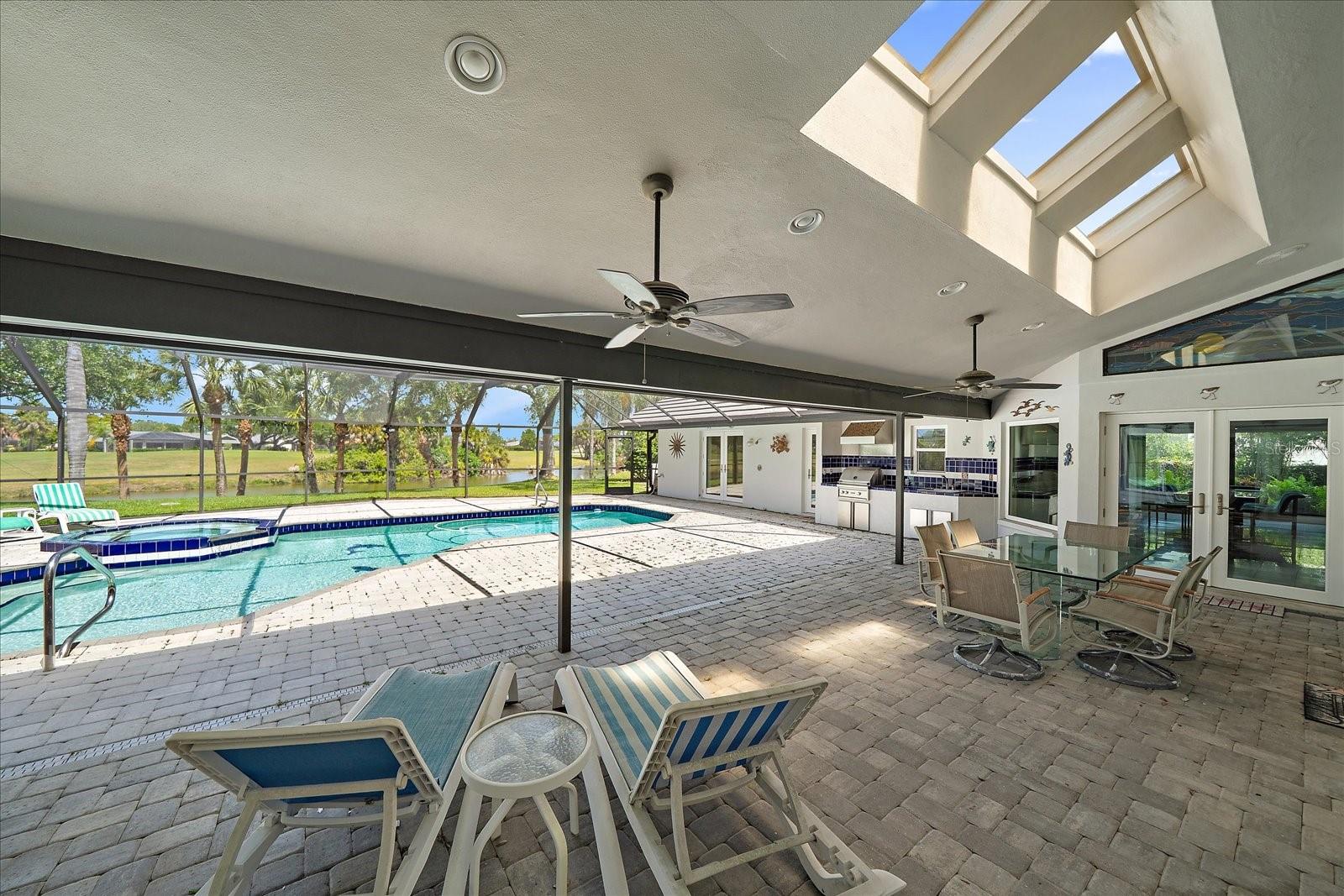 COUNTRY CLUB OF SARASOTA THE - Residential