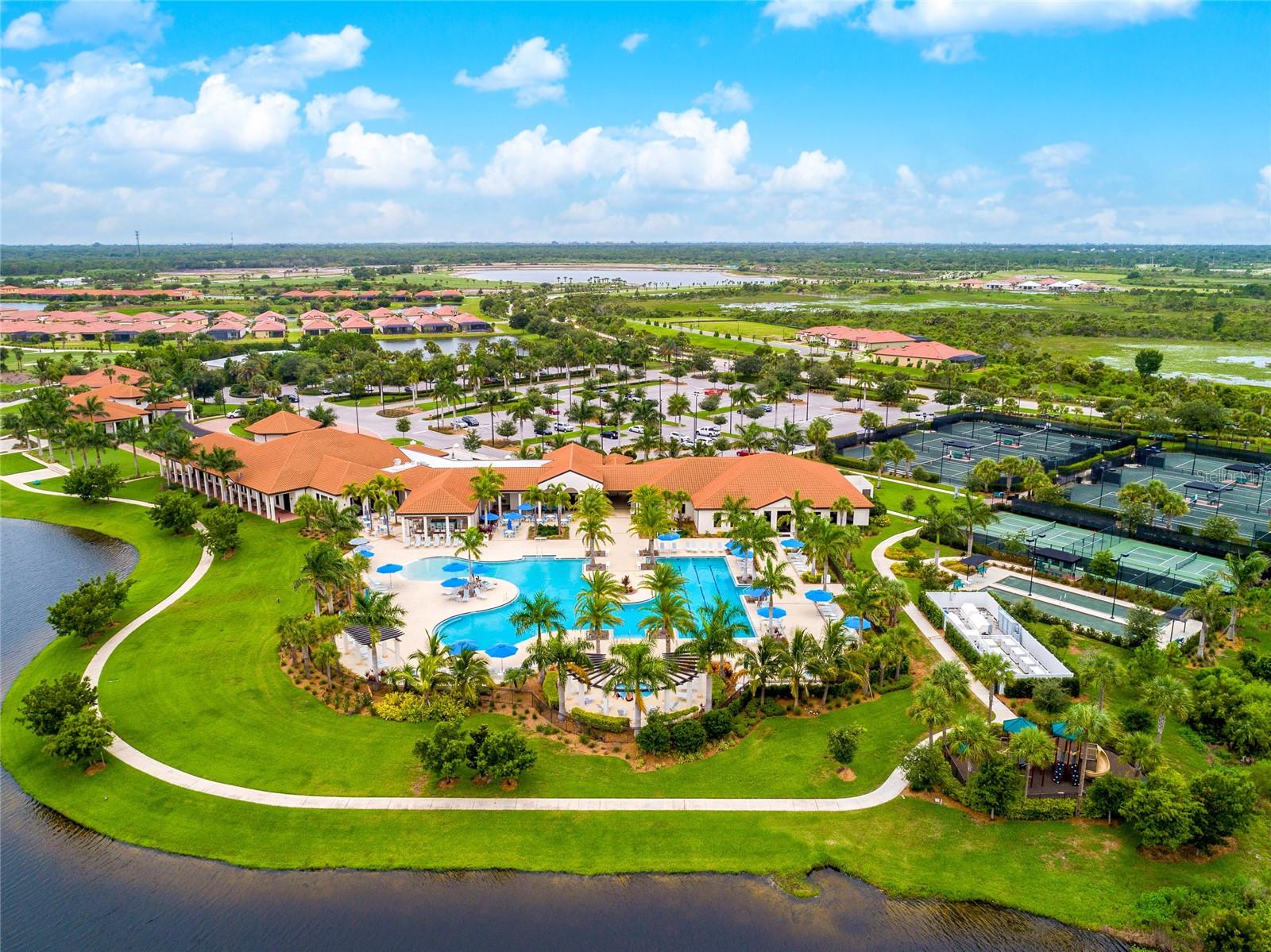 SARASOTA NATIONAL PH 8 - Residential