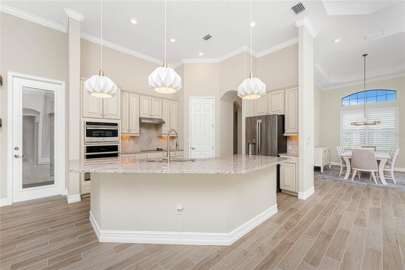 SARASOTA NATIONAL PH 8 - Residential