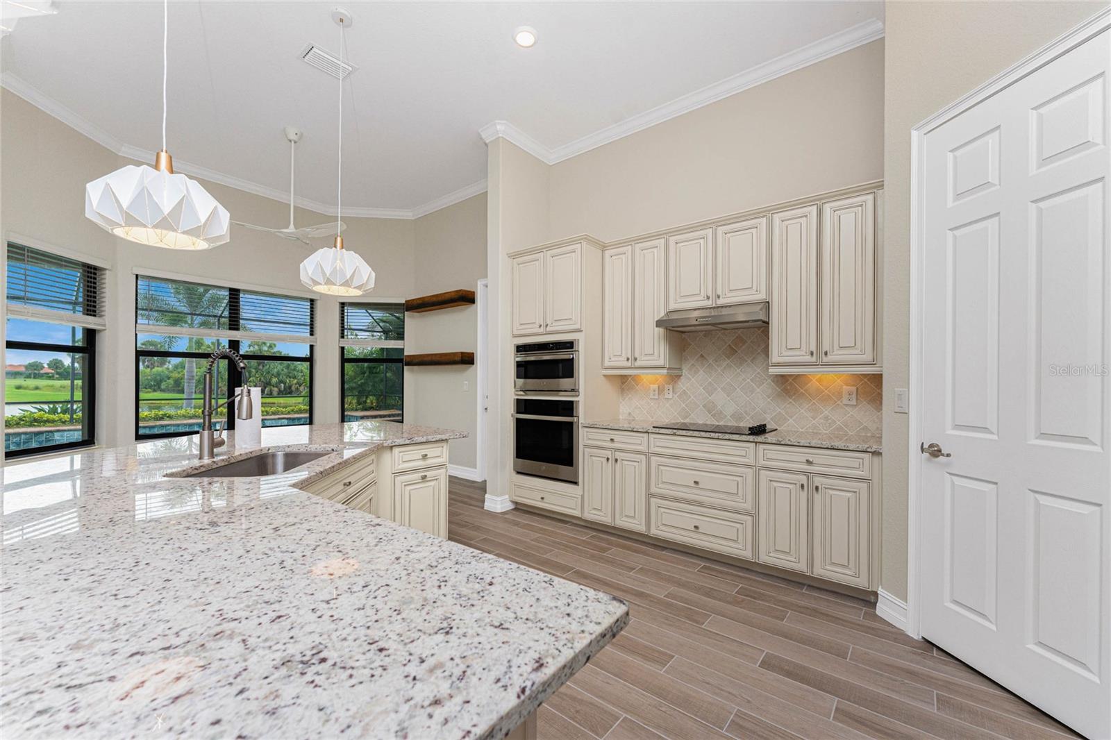 SARASOTA NATIONAL PH 8 - Residential