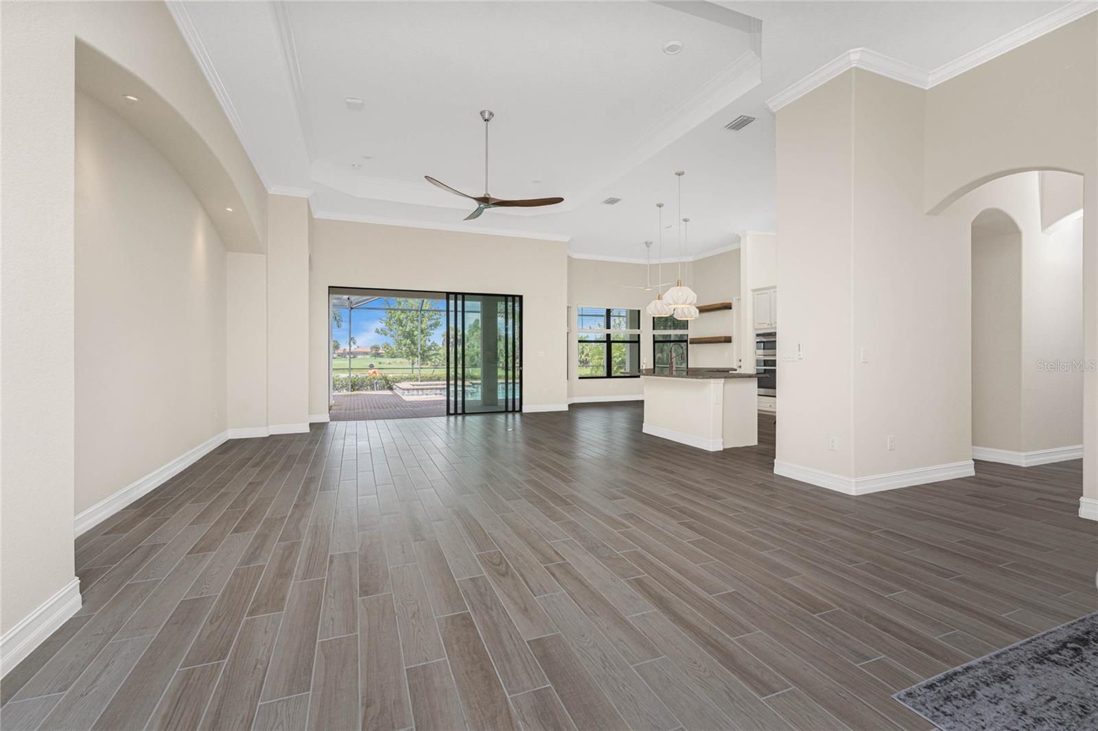 SARASOTA NATIONAL PH 8 - Residential