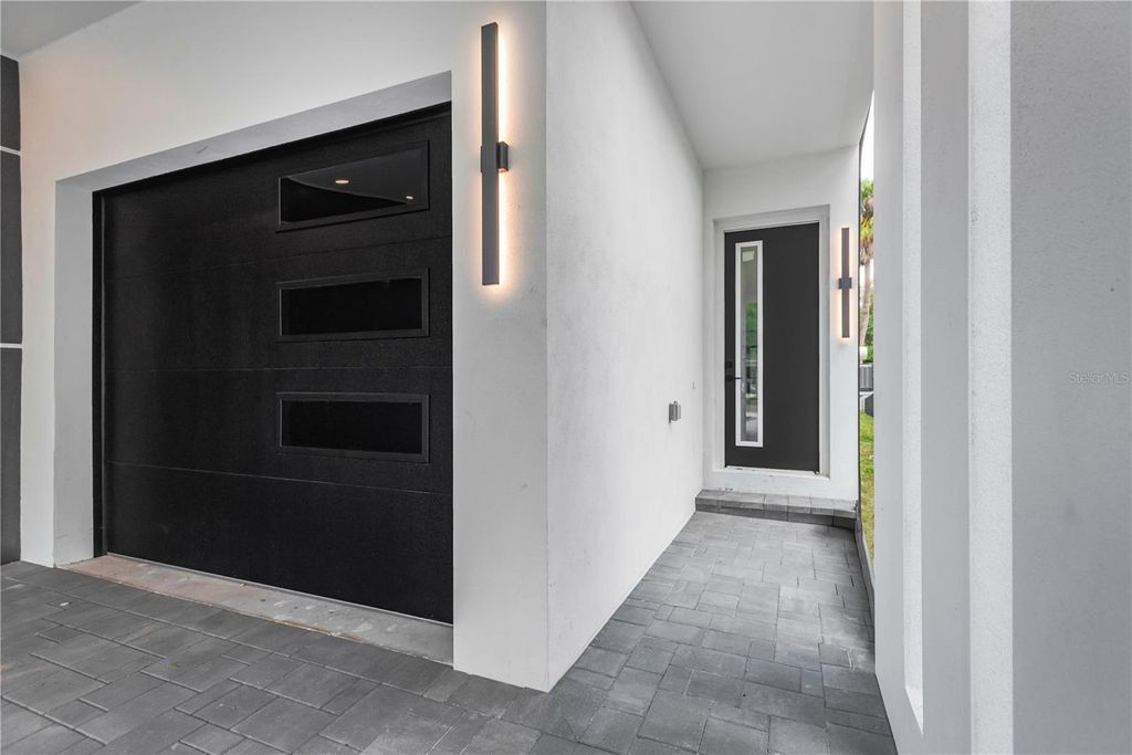 Photo of 6021 Interbay Blvd, Tampa, FL 33611 (MLS # TB8494193)