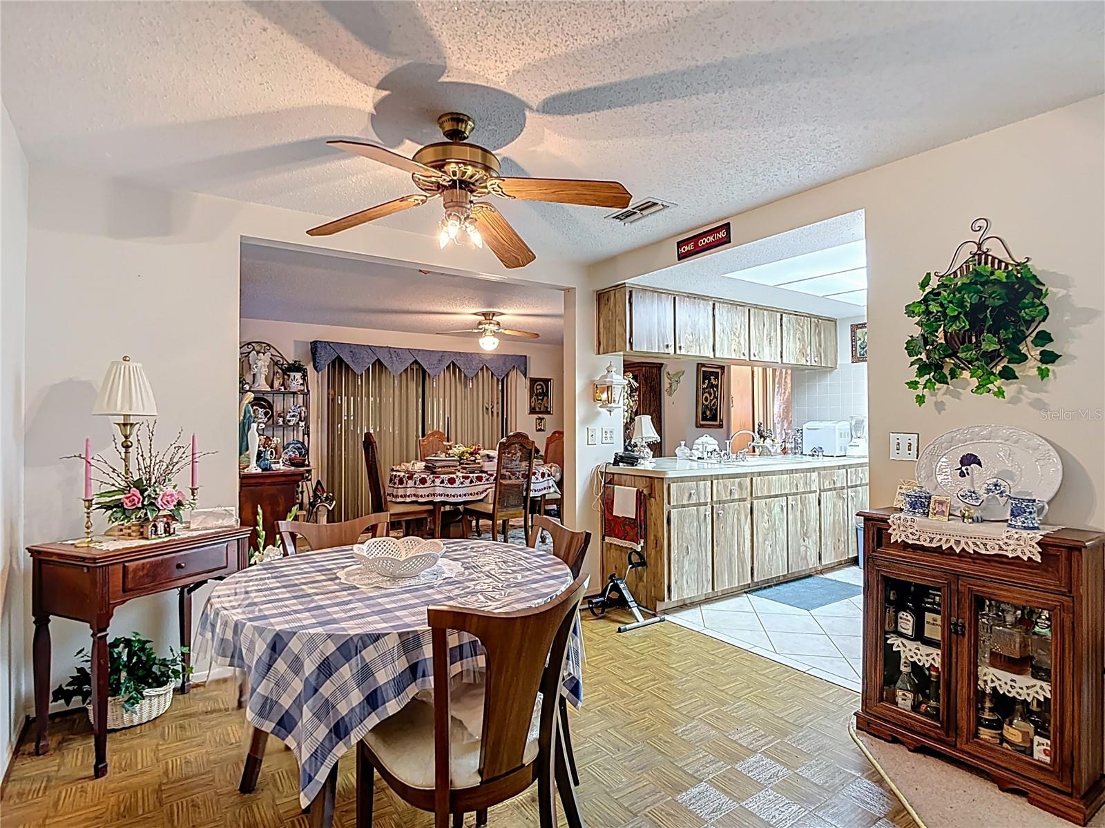 LAKEWOOD VILLAS - Residential