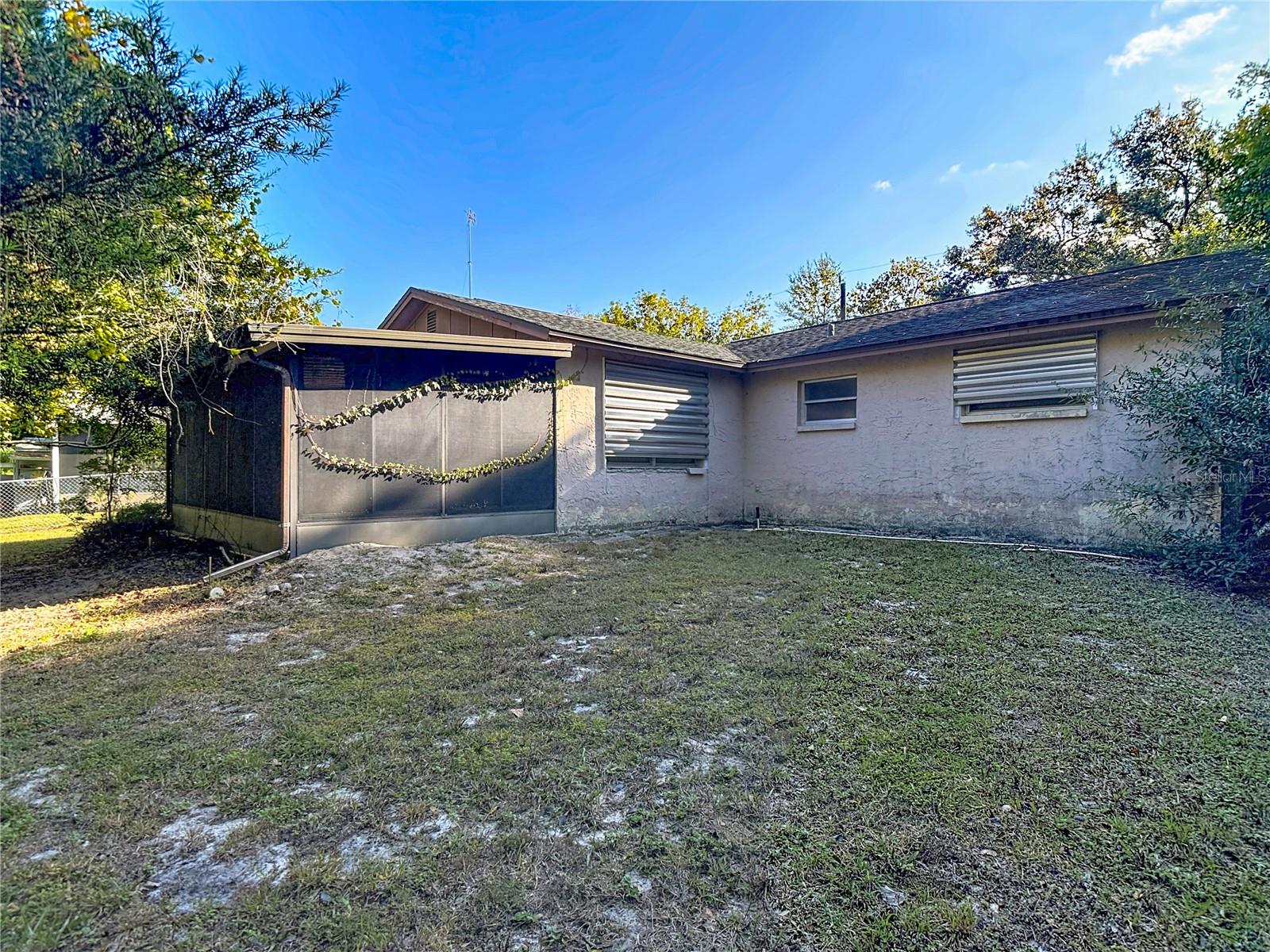 LAKEWOOD VILLAS - Residential